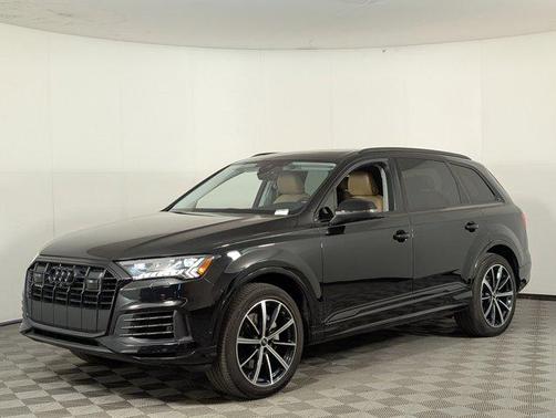 2023 Audi Q7 55 Premium Plus