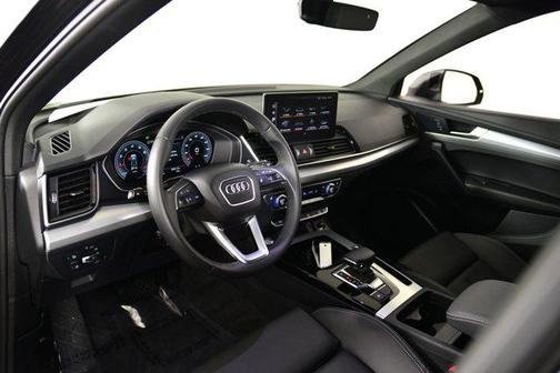 2025 Audi Q5 45 S line Premium