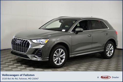 2025 Audi Q3 Premium 45 TFSI S line quattro Tiptronic