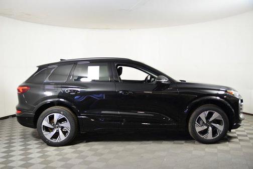 2025 Audi Q6 e-tron Prestige quattro
