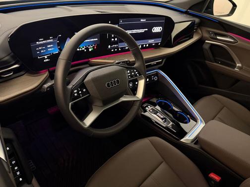 Navarra Blue Metallic 2025 Audi Q5 2.0T quattro Premium