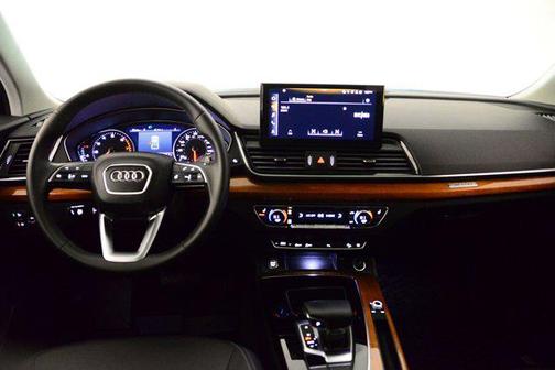 2023 Audi Q5 Premium 40 TFSI quattro S tronic