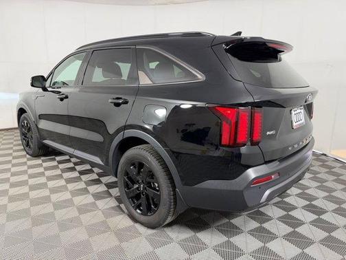 Ebony Black 2021 Kia Sorento S
