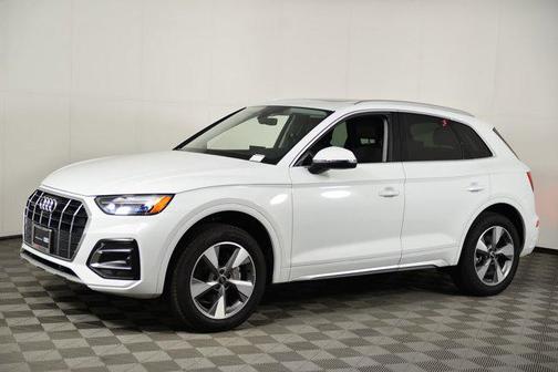 2024 Audi Q5 40 Premium Plus