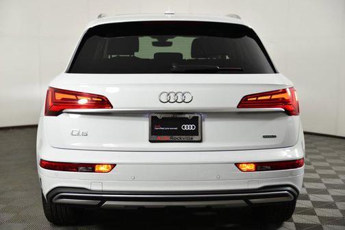 2024 Audi Q5 40 Premium Plus