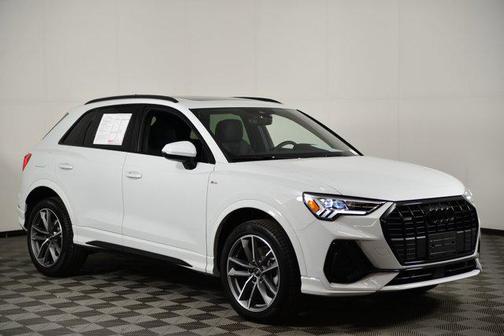 2025 Audi Q3 Premium 45 TFSI S line quattro Tiptronic