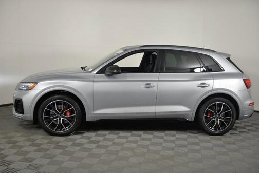 Photo 5 of 32 of 2023 Audi SQ5 3.0T Premium
