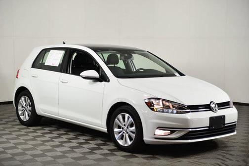 2018 Volkswagen Golf TSI SE