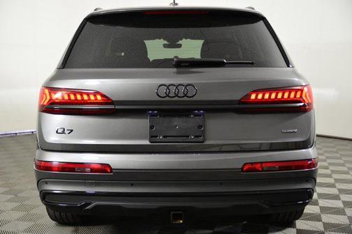 2023 Audi Q7 55 Premium Plus