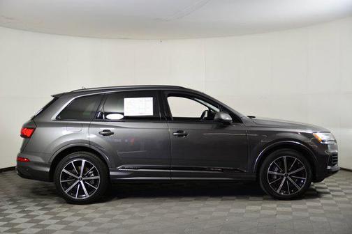 2023 Audi Q7 55 Premium Plus