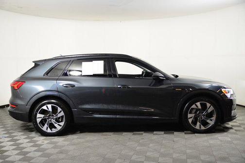 2021 Audi e-tron Premium