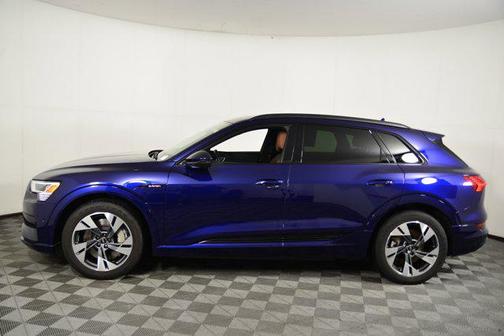 2022 Audi e-tron Premium