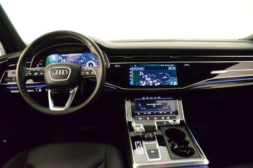2025 Audi Q7 Premium 45 TFSI quattro Tiptronic