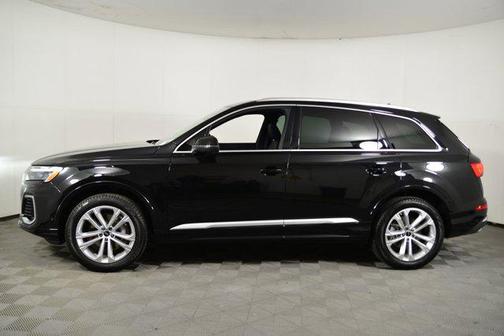 2025 Audi Q7 Premium 45 TFSI quattro Tiptronic