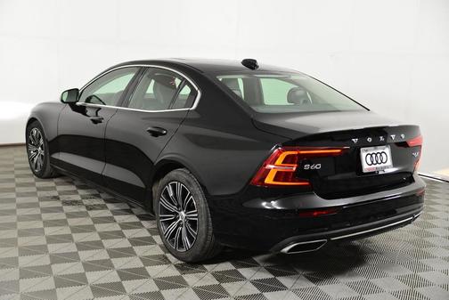 Black 2019 Volvo S60 T6 Inscription