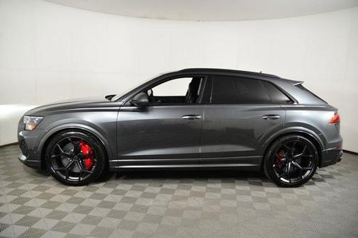 Daytona Gray Pearl Effect 2026 Audi RS Q8 performance