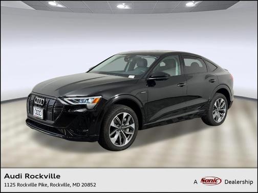 Mythos Black Metallic 2021 Audi e-tron Premium Plus