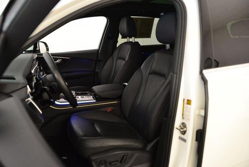 Carrara White 2023 Audi Q7 45 Premium Plus