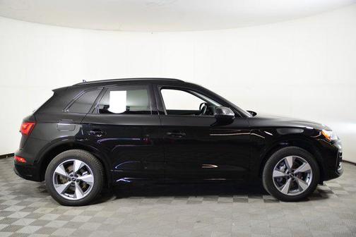 2025 Audi Q5 40 Premium
