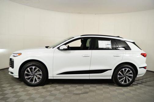 2025 Audi Q6 e-tron Premium quattro