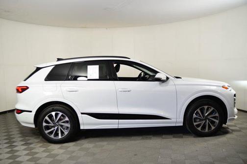 2025 Audi Q6 e-tron Premium quattro