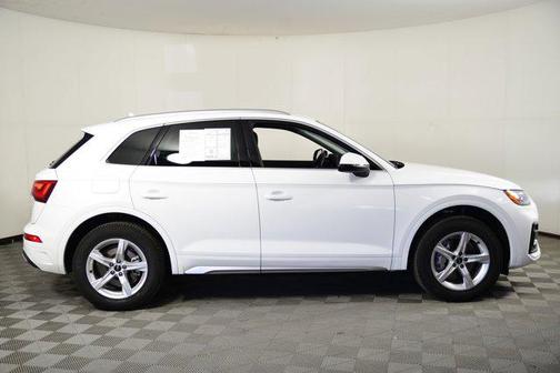 2025 Audi Q5 40 Premium