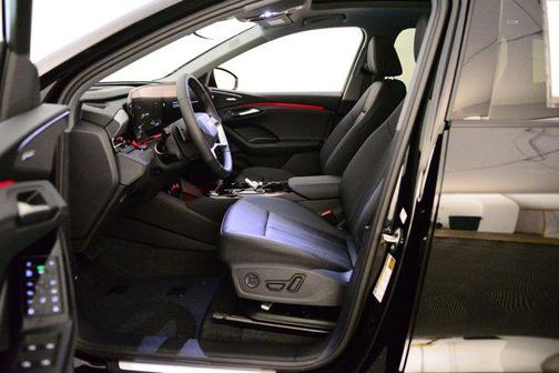 2025 Audi Q6 e-tron Premium Plus quattro