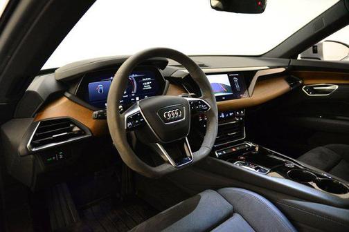 2022 Audi e-tron GT Premium Plus quattro