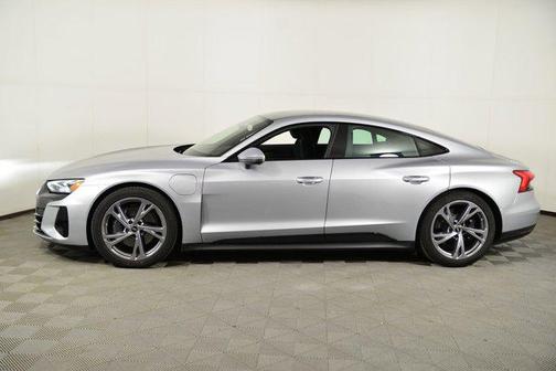 2022 Audi e-tron GT Premium Plus quattro