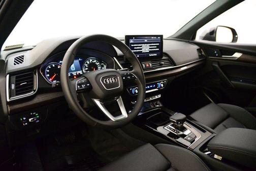 2025 Audi Q5 45 S line Premium
