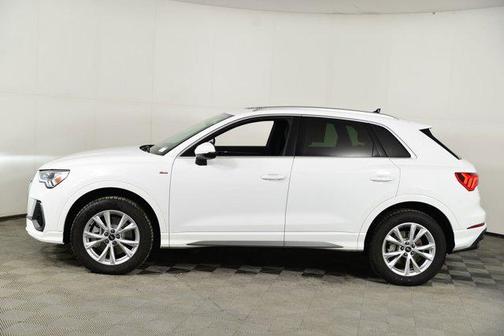 2025 Audi Q3 Premium 45 TFSI S line quattro Tiptronic