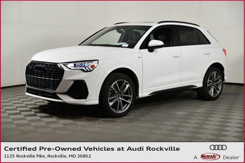 2025 Audi Q3 Premium 45 TFSI S line quattro Tiptronic