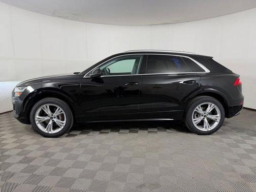 Mythos Black Metallic 2023 Audi Q8 Premium