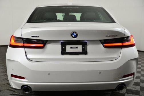 2025 BMW 330 i xDrive