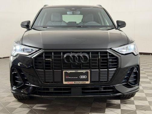 Mythos Black Metallic 2025 Audi Q3 45 S line Premium