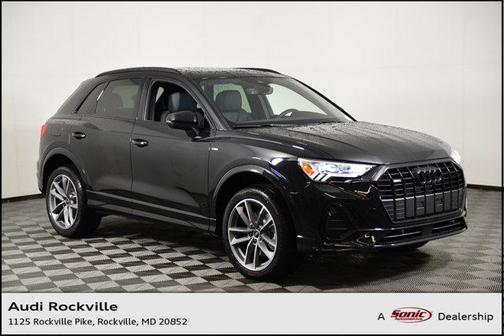 2025 Audi Q3 Premium 45 TFSI S line quattro Tiptronic