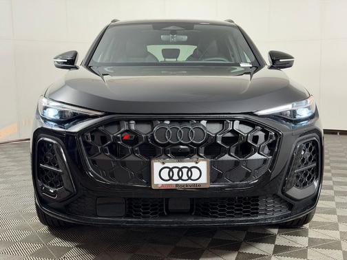 Mythos Black Metallic 2026 Audi SQ5 3.0T Premium Plus