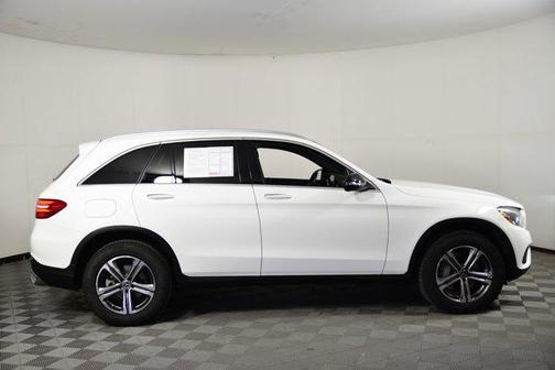 2017 Mercedes-Benz GLC 300 4MATIC