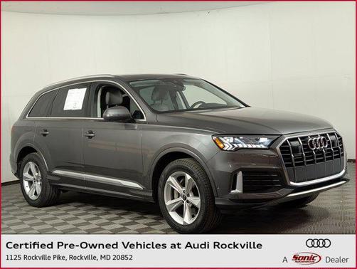 2024 Audi Q7 45 Premium Plus