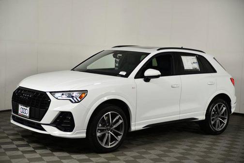 2025 Audi Q3 Premium 45 TFSI S line quattro Tiptronic
