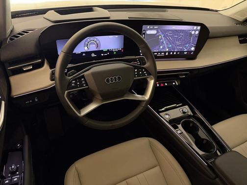 Mythos Black Metallic 2026 Audi Q3 S line