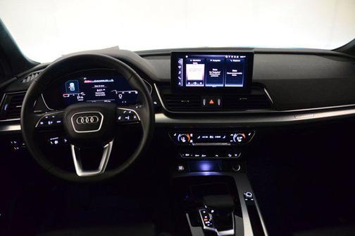 2025 Audi Q5 Premium 45 TFSI S line quattro