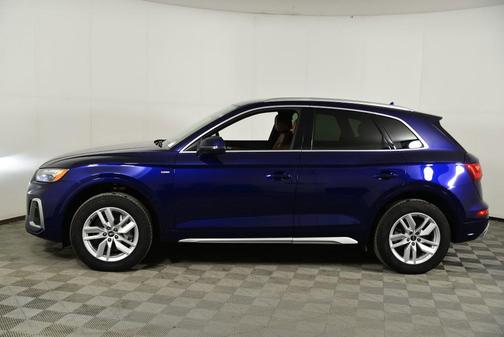 Navarra Blue Metallic 2023 Audi Q5 45 S line quattro Premium
