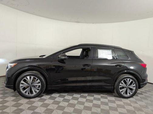 2025 Audi Q4 e-tron Premium 45 RWD