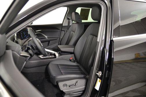2025 Audi Q5 Premium