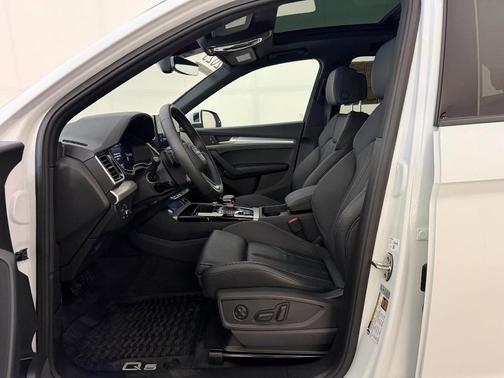 2025 Audi Q5 45 S line quattro Premium