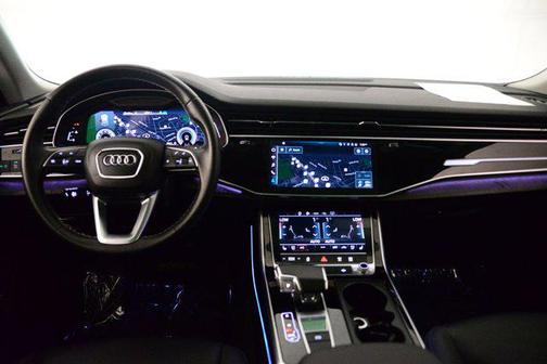 2022 Audi Q8 Premium Plus 55 TFSI quattro Tiptronic