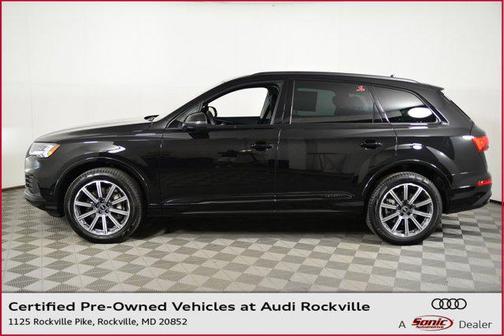 2023 Audi Q7 45 Premium Plus