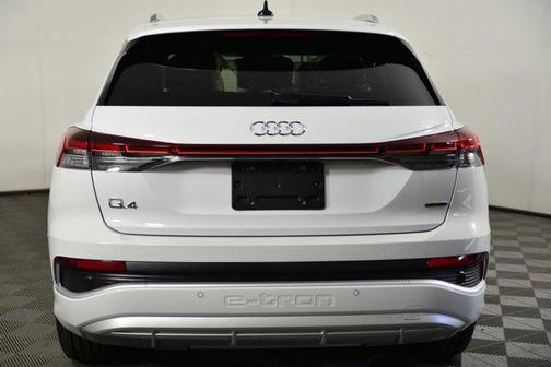 2025 Audi Q4 e-tron Premium 55 quattro