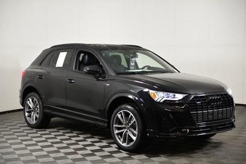 2025 Audi Q3 Premium 45 TFSI S line quattro Tiptronic